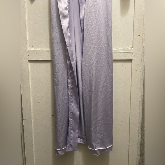 Vintage Satin Robe - Picture 4 of 12
